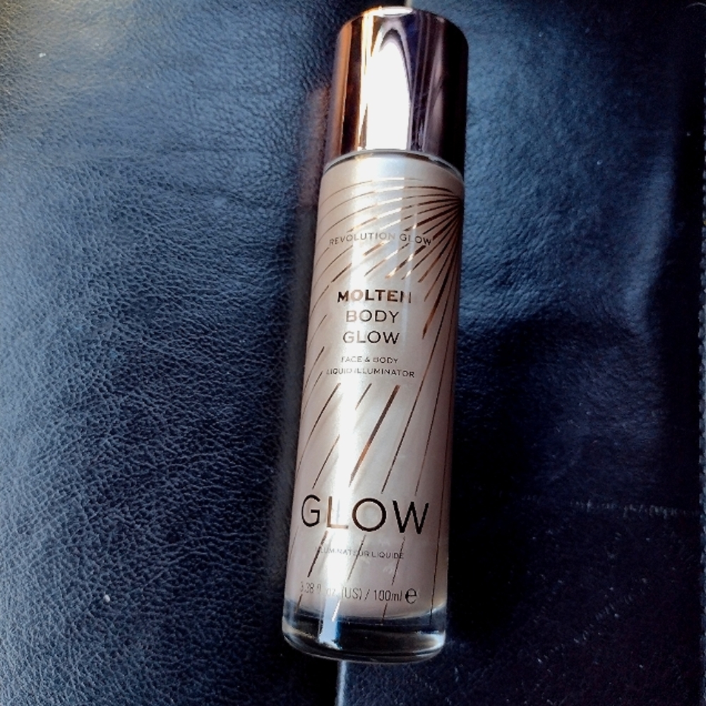 Molten Glow Face and Body Illuminator (Gold)